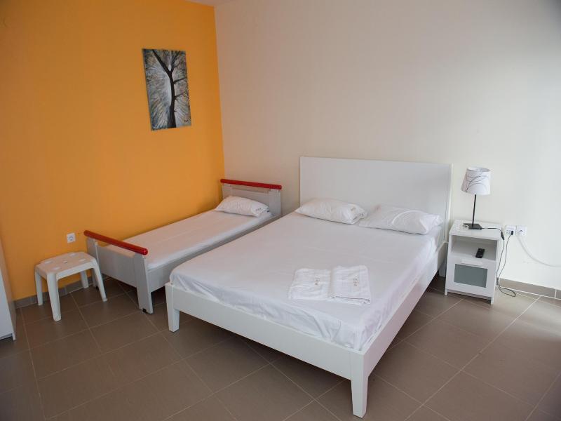 Rooms Elena Nea Poteidaia Exterior foto