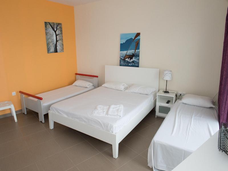 Rooms Elena Nea Poteidaia Exterior foto