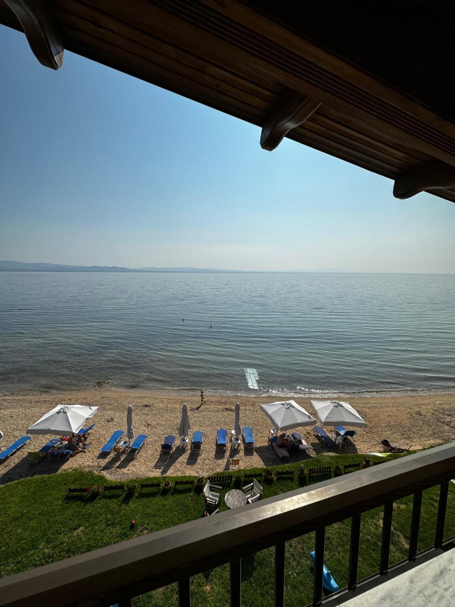 Rooms Elena Nea Poteidaia Exterior foto